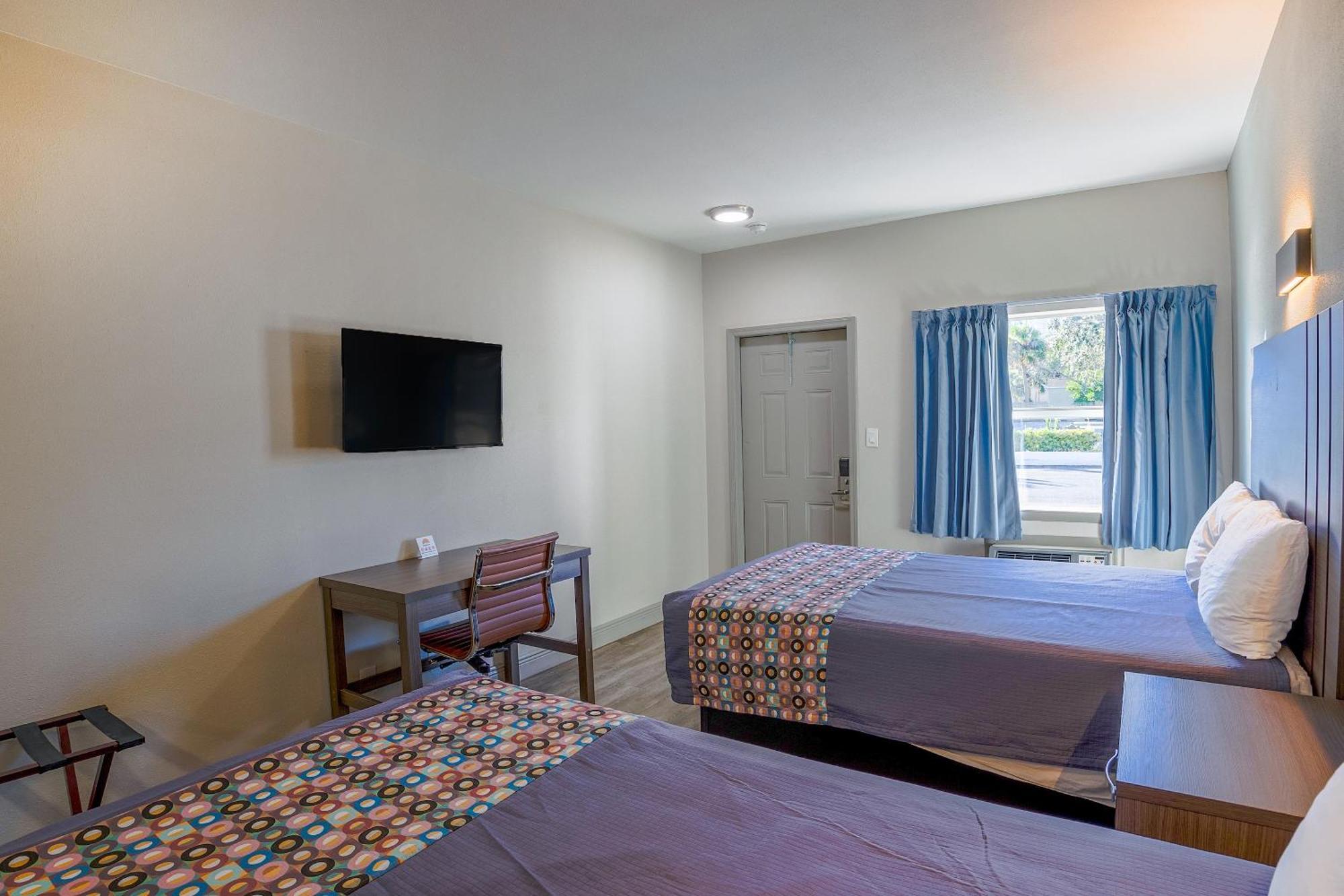 Sunrise Inn By Oyo Titusville Fl Экстерьер фото